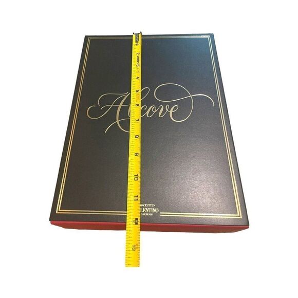 Valentino Alcove Empty Gift Storage Shoe Box Gift Set Tissue Paper 9”x12”x4.5” - Picture 10 of 11
